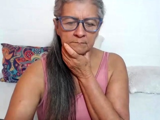 Amateur Webcam Chick Masturbates On Webcam More at