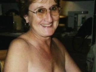 OMAPASS Old Granniew showing of their tits