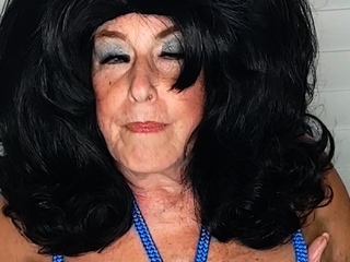 Amateur hottie solo masturbation