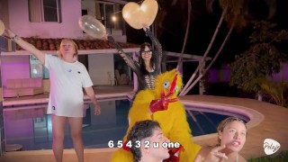 Frisby’s chicken organizes fight between ALIX VLOGS and LARA ROSS to see who will fuck his fat cock